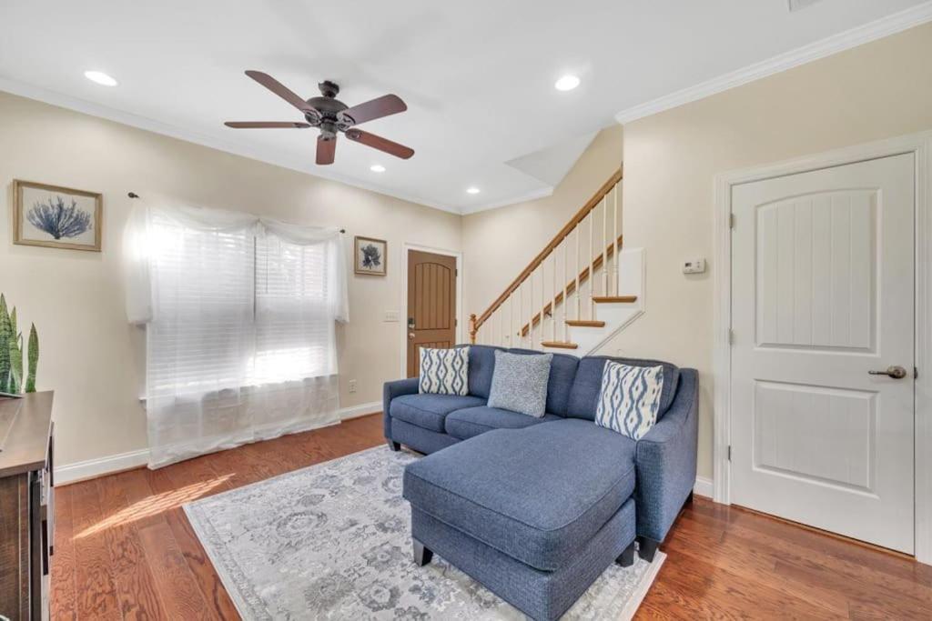 Vila Cozy 2B Townhouse King Bed Free Parking Tv In Brs Concord Exteriér fotografie